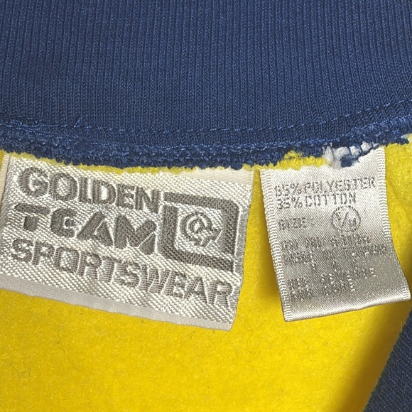 Vintage 1980's Soccer Sweatshirt - Golden Team Sportswear (S/M) - Picture 4 of 5